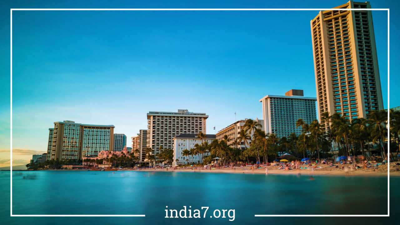 Waikiki Beach